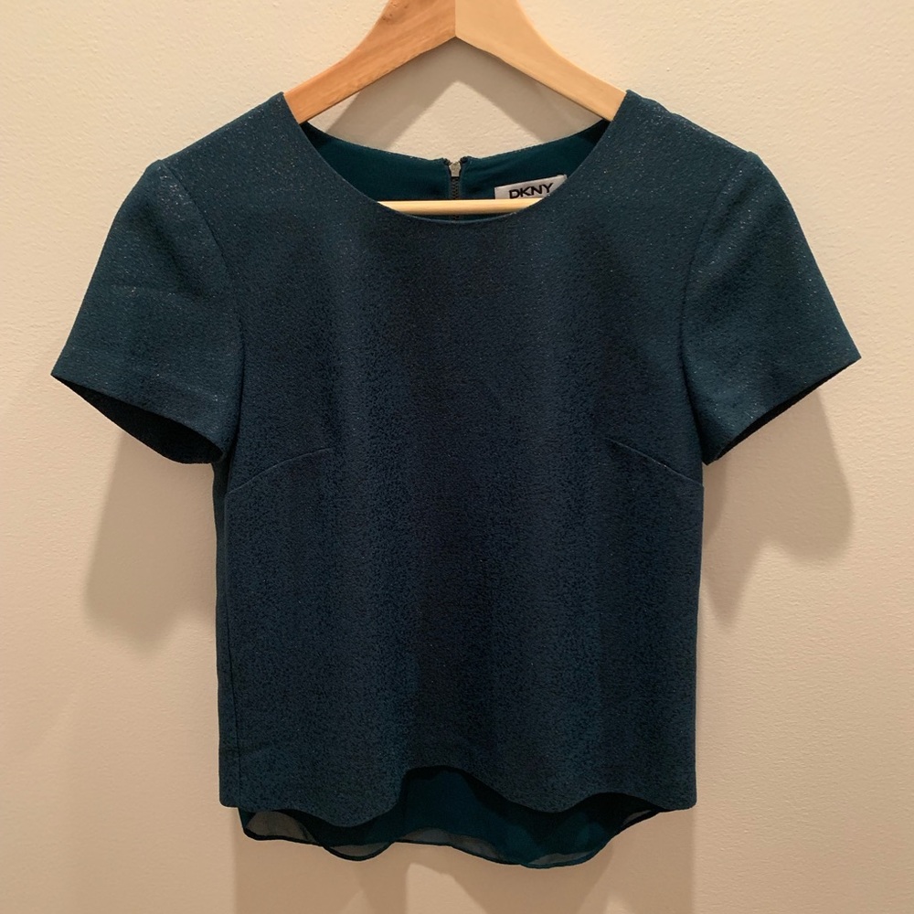 LIKE NEW DKNY Top